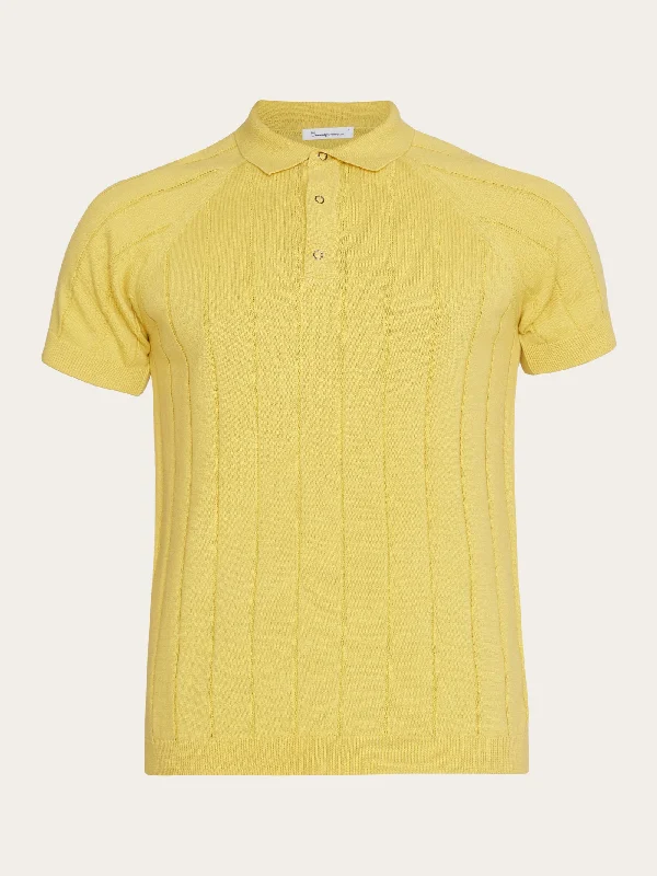 Men's short-sleeve subtle ash tee-Regular short sleeved striped knitted polo - GOTS/Vegan - Misted Yellow